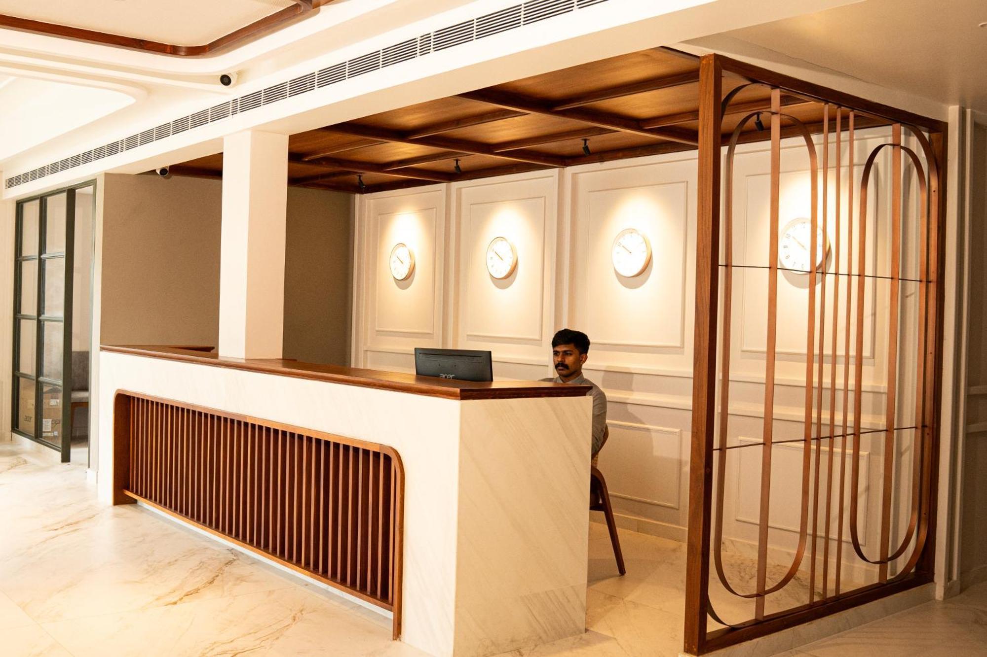 Hotel Benhur Kochi Exterior photo